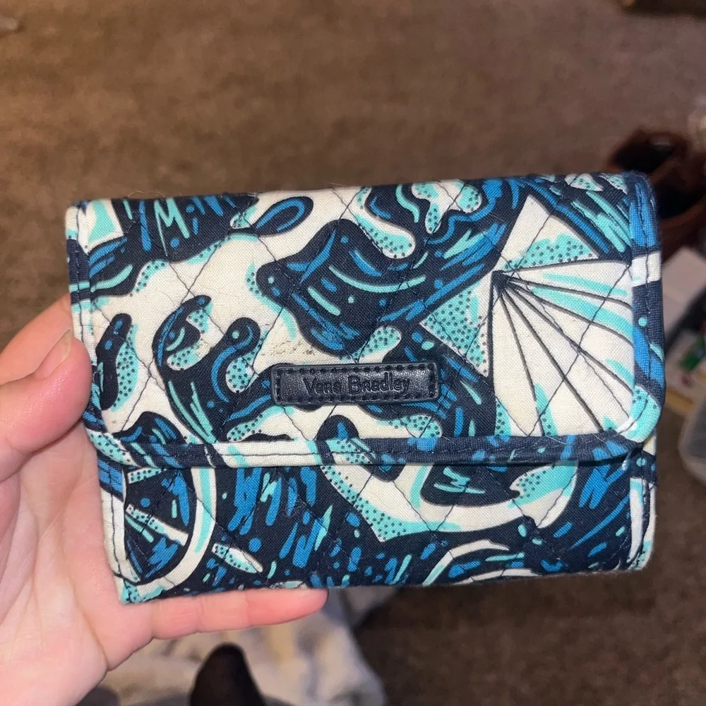 Vera Bradley Blue and White Wallet - Picture 1 of 4